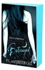 House of Night: Betrayed (coloured edges ed.)