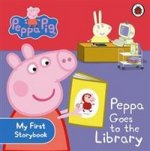 Peppa Pig: Peppa Goes to the Library  (board book)