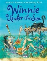 Winnie Under Sea